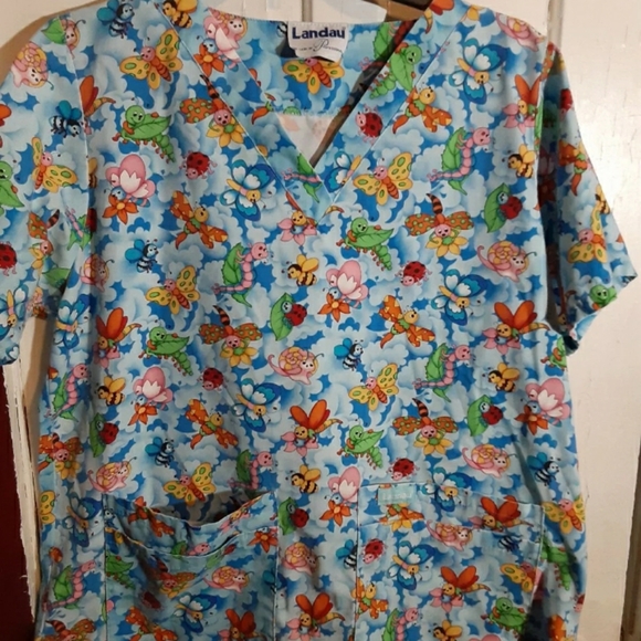 Scrub top - Picture 7 of 7